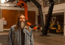 Académico USM lidera proyecto que integra colaboración humano-robot en la prefabricación de viviendas en madera Académico USM lidera proyecto que integra colaboración humano-robot en la prefabricación de viviendas en madera