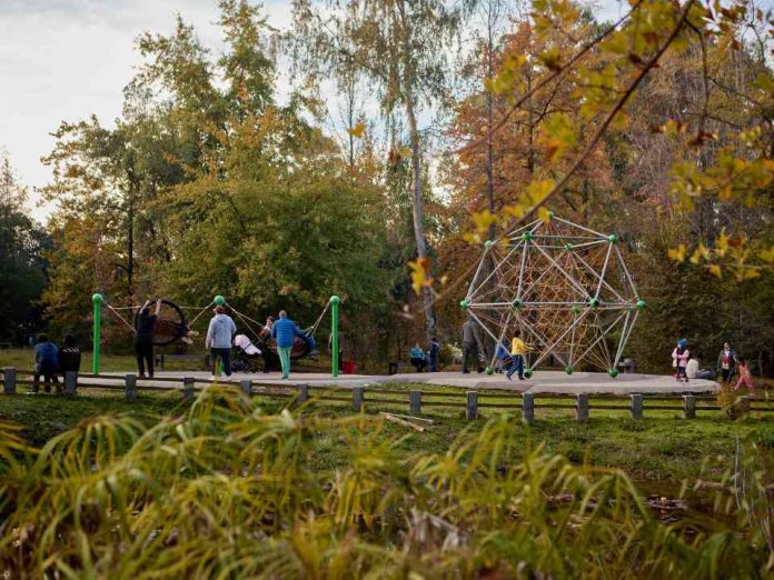 Aula verde en el Maule: el aporte del Jardín Botánico y Arboretum de la UTalca