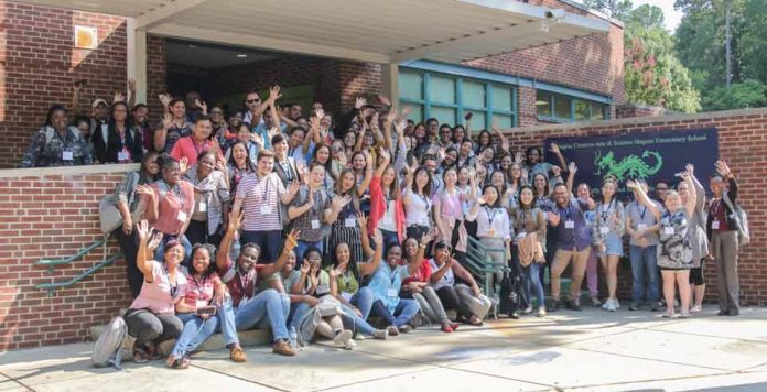 Con sueldos desde los 3 millones: abren convocatoria para que profesores trabajen en Estados Unidos Con sueldos desde los 3 millones: abren convocatoria para que profesores trabajen en Estados Unidos