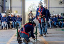 ESTUDIANTES DEL LICEO DE PICA INICIAN PRÁCTICAS EN SECTOR MINERO E INDUSTRIAL APOYADOS POR COLLAHUASI