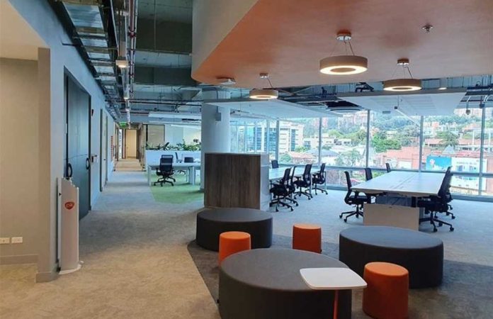 Empresas apuestan por mayor eficiencia y bienestar en los espacios de trabajo, según estudio global Empresas apuestan por mayor eficiencia y bienestar en los espacios de trabajo, según estudio global