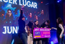 Estudiantes de marketing resuelven desafío real de VANS en torneo nacional realizado en Duoc UC Estudiantes de marketing resuelven desafío real de VANS en torneo nacional realizado en Duoc UC