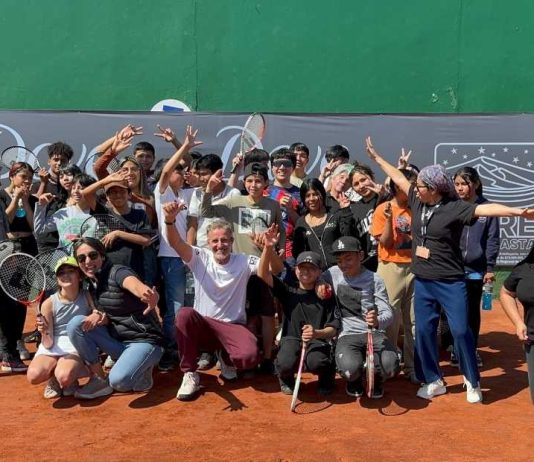 Horacio de la Peña Imparte Clínica de Tenis a niños y los acerca al deporte de primer nivel internacional en el Dove Men+Care Challenger Antofagasta Horacio de la Peña Imparte Clínica de Tenis a niños y los acerca al deporte de primer nivel internacional en el Dove Men+Care Challenger Antofagasta