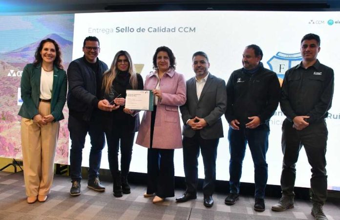 Liceos Técnico Profesional de la región obtienen Sello de Calidad CCM en el cierre del programa FIC Atacama 4.0 Liceos Técnico Profesional de la región obtienen Sello de Calidad CCM en el cierre del programa FIC Atacama 4.0
