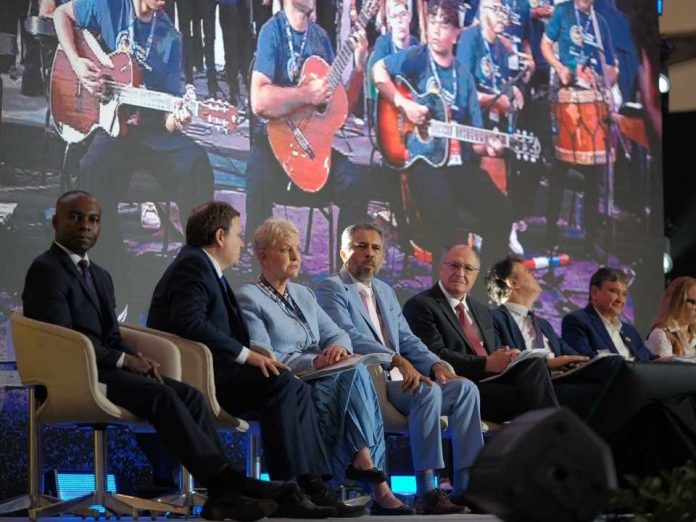 Ministro de Educación participó en la 2ª Cumbre Global de la Coalición por la Alimentación Escolar