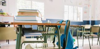 Radiografía de directores escolares en Chile: más mujeres, mayor formación y alta rotación