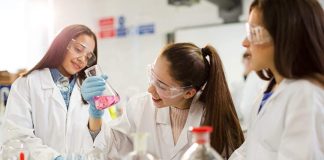 THINKey celebra el Día Nacional de las Ciencias acercando el conocimiento a niños y niñas en Chile