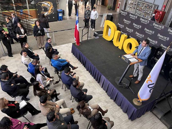 Más de 600 oportunidades laborales marcaron la Expo Laboral 2025 en Cerrillos Más de 600 oportunidades laborales marcaron la Expo Laboral 2025 en Cerrillos