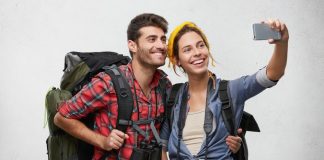 Viajar hablando el idioma:  La nueva motivación de los jóvenes chilenos para ser bilingües 