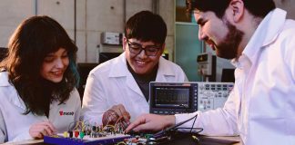 Carreras más demandadas por las empresas en Chile hoy