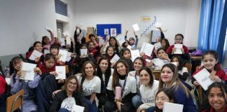 Dove celebra el Día Internacional de la Niña con un llamado a que #CambiemosElCumplido