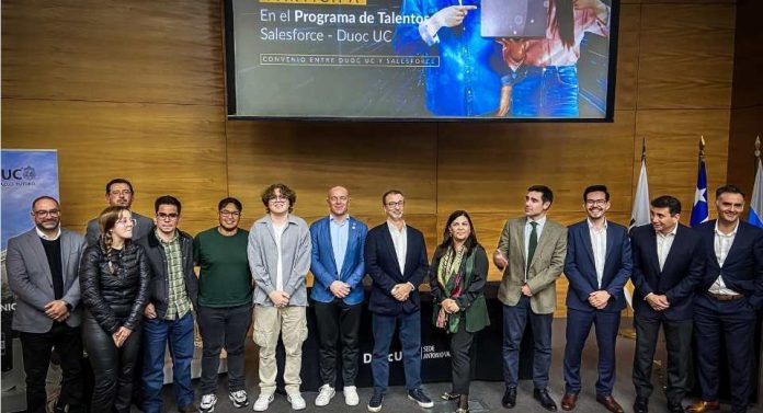 Duoc UC y Salesforce firman alianza para impulsar la formación digital con certificaciones globales Duoc UC y Salesforce firman alianza para impulsar la formación digital con certificaciones globales