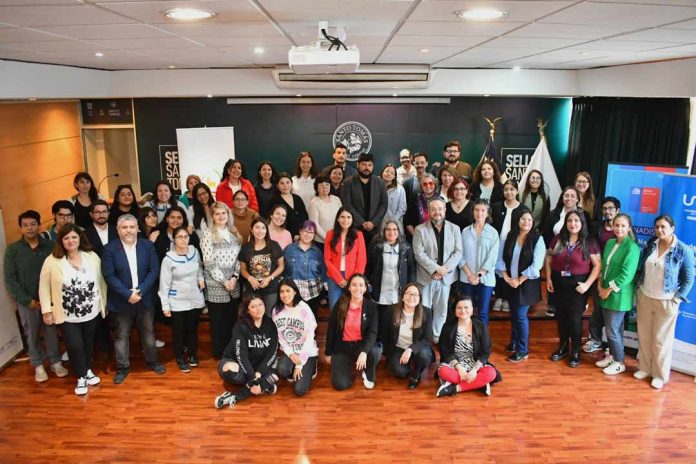 En una jornada maratónica la directora del Centro de Aprendizaje de Santo Tomás Iquique, Carolina Mora González, expuso este 16 de octubre En una jornada maratónica la directora del Centro de Aprendizaje de Santo Tomás Iquique, Carolina Mora González, expuso este 16 de octubre