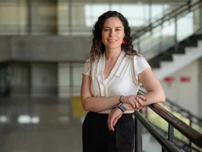 Francesca Machiavello Narváez  Académica Administración en Ecoturismo  Universidad Andrés Bello Francesca Machiavello Narváez Académica Administración en Ecoturismo Universidad Andrés Bello