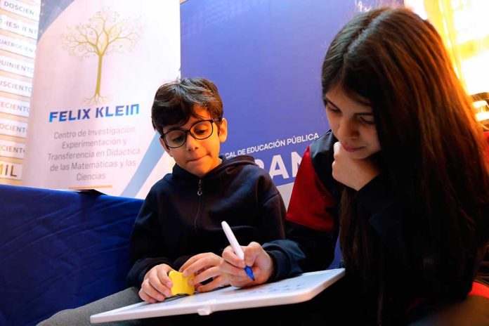 Mineduc presenta segunda versión de Programa Matemática en Ruta que beneficiará a más de 150 mil estudiantes de todo el país