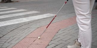 Tecnología inclusiva: Aplicaciones y herramientas que facilitan la autonomía de personas con discapacidad visual