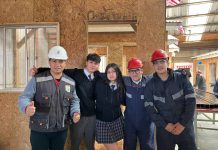 Tres proyectos elaborados por alumnos fueron reconocidos en concurso nacional de innovación Tres proyectos elaborados por alumnos fueron reconocidos en concurso nacional de innovación