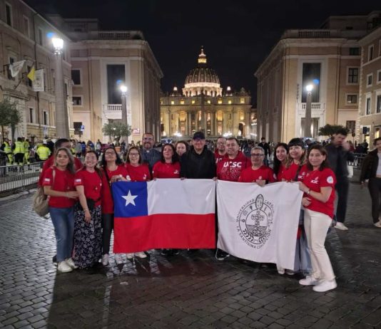 UCSC encabeza la delegación chilena más numerosa en el Jubileo de la Educación 2025 en Roma UCSC encabeza la delegación chilena más numerosa en el Jubileo de la Educación 2025 en Roma