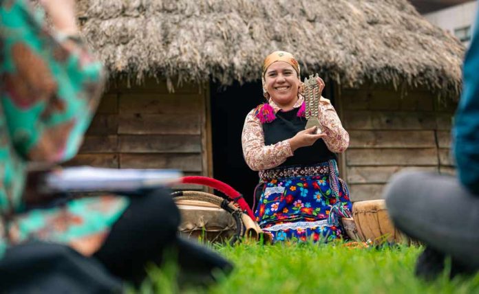 UCT logra acreditación de cinco años para Doctorado en Estudios Interculturales, único en Chile