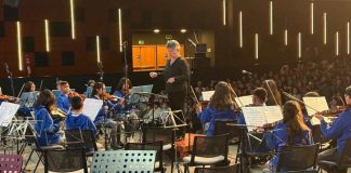 Una tarde de música y talento: estudiante deleitaron con impecable presentación en encuentro de orquestas escolares en Coquimbo Una tarde de música y talento estudiante deleitaron con impecable presentación en encuentro de orquestas escolares en Coquimbo