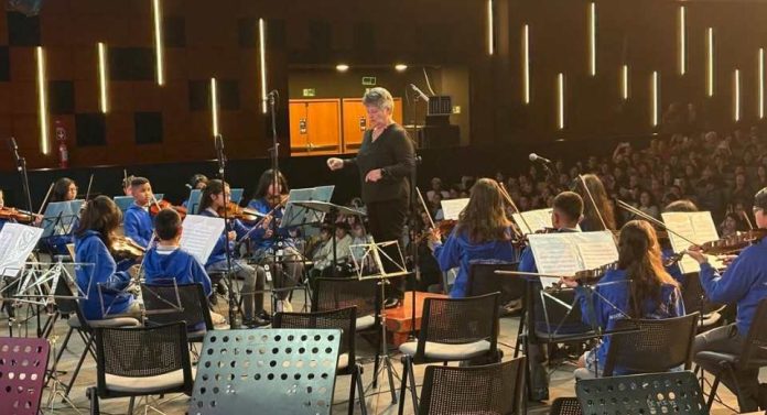 Una tarde de música y talento estudiante deleitaron con impecable presentación en encuentro de orquestas escolares en Coquimbo Una tarde de música y talento estudiante deleitaron con impecable presentación en encuentro de orquestas escolares en Coquimbo