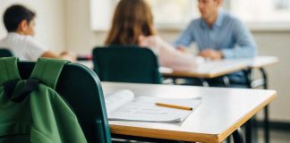 6 de cada 10 profesores en Chile sufren desgaste emocional que afecta la educación