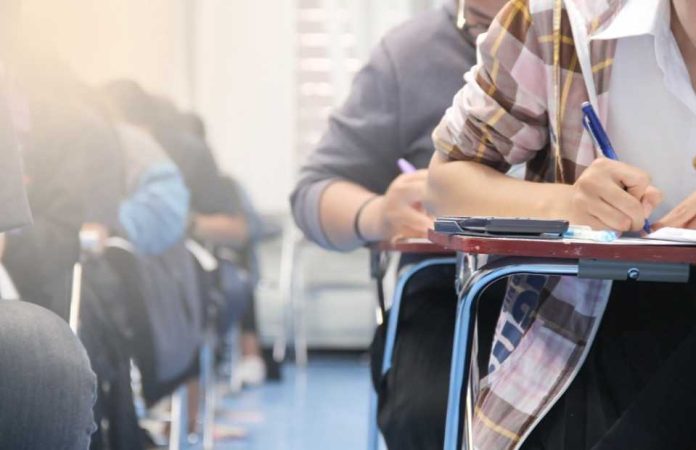 A menos de un mes para la PAES: 5 técnicas de estudio efectivas para enfrentar la recta final con estrategia y confianza