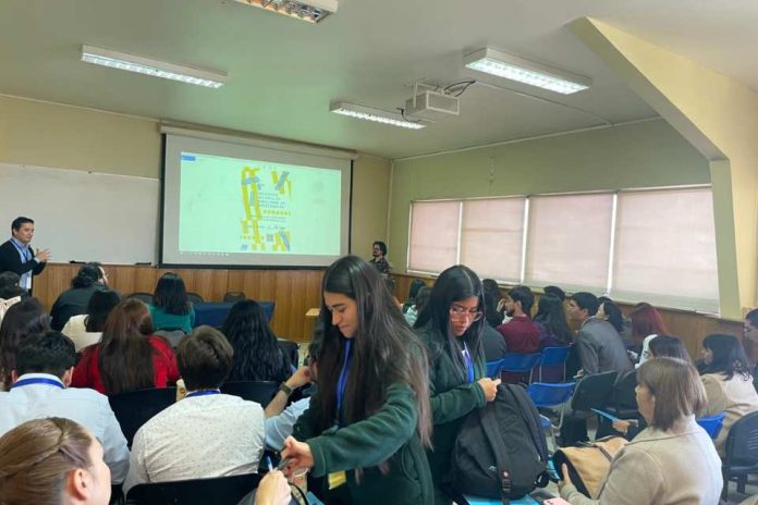 Academia CTCi una ventana para el fortalecimiento de las ciencias en estudiantes ULagos Academia CTCi: una ventana para el fortalecimiento de las ciencias en estudiantes ULagos