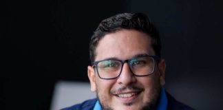 De los canillitas a los entrenadores de IA: 3 empleos de la nueva era digital