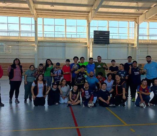 Estudiantes de Pedagogía en Educación Diferencial de UDLA aportan a taller de deporte adaptado a través de Proyecto de Acción Comunitaria