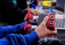 Mi Primer Robot: la entretenida experiencia tecnológica para niños de 6º básico de Renca Mi Primer Robot: la entretenida experiencia tecnológica para niños de 6º básico de Renca