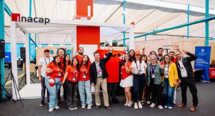 Por tercer año consecutivo INACAP reafirma su compromiso con el emprendimiento en el EtMday 2025