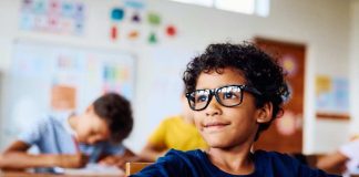 TERCERA EDICIÓN DE IPSOS EDUCATION MONITOR: LA MAYORÍA DE LOS PAÍSES APOYA LA PROHIBICIÓN DEL USO DE LAS REDES SOCIALES A MENORES DE 14 AÑOS