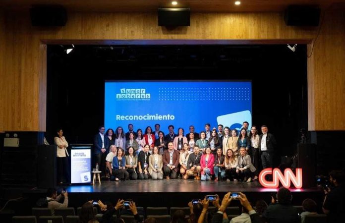 16 iniciativas que están mejorando aprendizajes y la asistencia educativa son reconocidas en seminario de Sumar Saberes