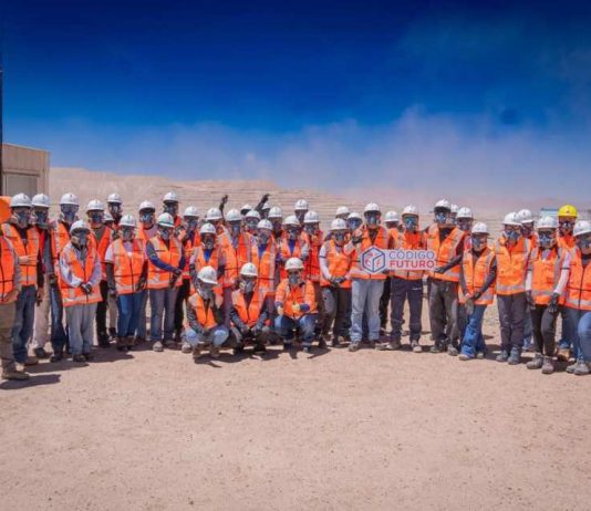 Código Futuro supera los 8 mil estudiantes capacitados y anuncia dos nuevos liceos para 2026