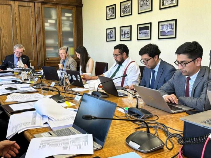 Comisión de Educación del Senado aprueba en particular proyecto de ley de convivencia, buen trato y bienestar de las comunidades educativas Comisión de Educación del Senado aprueba en particular proyecto de ley de convivencia, buen trato y bienestar de las comunidades educativas