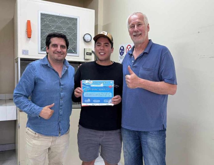 Estudiante de Biología Marina UCSC participa en taller internacional sobre organismos “polizones” en basura oceánica