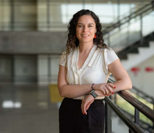 Francesca Machiavello Narváez  Académica Administración en Ecoturismo  Universidad Andrés Bello