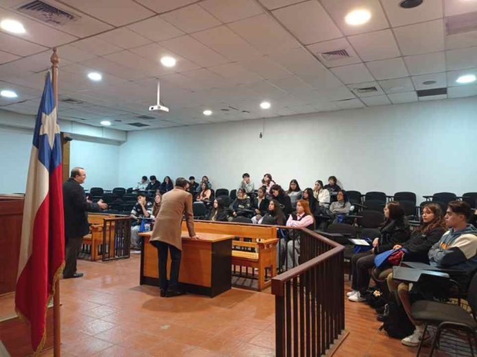 Futuros estudiantes podrán conocer por un día la vida universitaria y explorar su vocación Futuros estudiantes podrán conocer por un día la vida universitaria y explorar su vocación