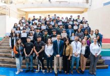 Lomas Bayas concluye con éxito el Programa Educación y Minería beneficiando a 240 estudiantes del Liceo Politécnico Los Arenales Lomas Bayas concluye con éxito el Programa Educación y Minería beneficiando a 240 estudiantes del Liceo Politécnico Los Arenales