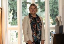 Marcela Momberg Alarcón, Rectora Universidad Católica de Temuco, Vicepresidente AUR