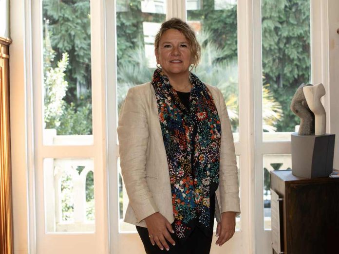 Marcela Momberg Alarcón, Rectora Universidad Católica de Temuco, Vicepresidente AUR