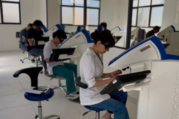Odontología UTalca incorpora modernos simuladores para la formación de sus estudiantes Odontología UTalca incorpora modernos simuladores para la formación de sus estudiantes