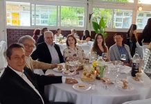 Portal Educa cubrió el desfile CET Chile: Estudiantes de Vestuario y Confección Textil, presentaron "Eternal Elegance"