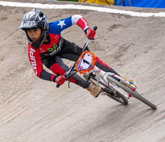 “Sueño con ganar el mundial”: Estudiante de Peñalolén se consagró doble tetracampeón nacional de BMX Race “Sueño con ganar el mundial”: Estudiante de Peñalolén se consagró doble tetracampeón nacional de BMX Race