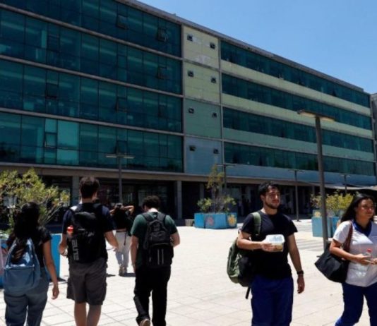 U. de Chile moderniza la Facultad de Ciencias Químicas y Farmacéuticas con infraestructura y tecnología educativa