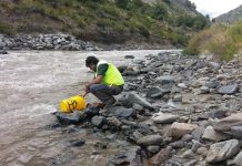 UCSC analiza calidad del agua en Río Maipo para proyecto del MMA UCSC analiza calidad del agua en Río Maipo para proyecto del MMA