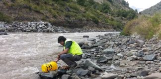 UCSC analiza calidad del agua en Río Maipo para proyecto del MMA