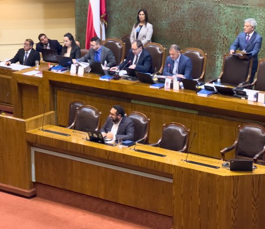 Cámara despacha a ley proyecto que prohíbe y regula el uso de dispositivos móviles en establecimientos educacionales