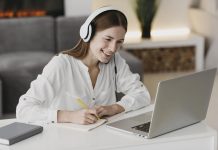 5 razones por las que los chilenos optan por la educación superior en el extranjero de manera digital 5 razones por las que los chilenos optan por la educación superior en el extranjero de manera digital